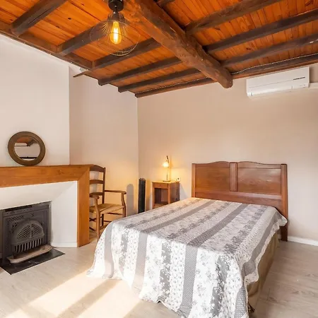 Maison De Charme A Puycelsi Avec Jardin Et Barbecue بيت للعطل
